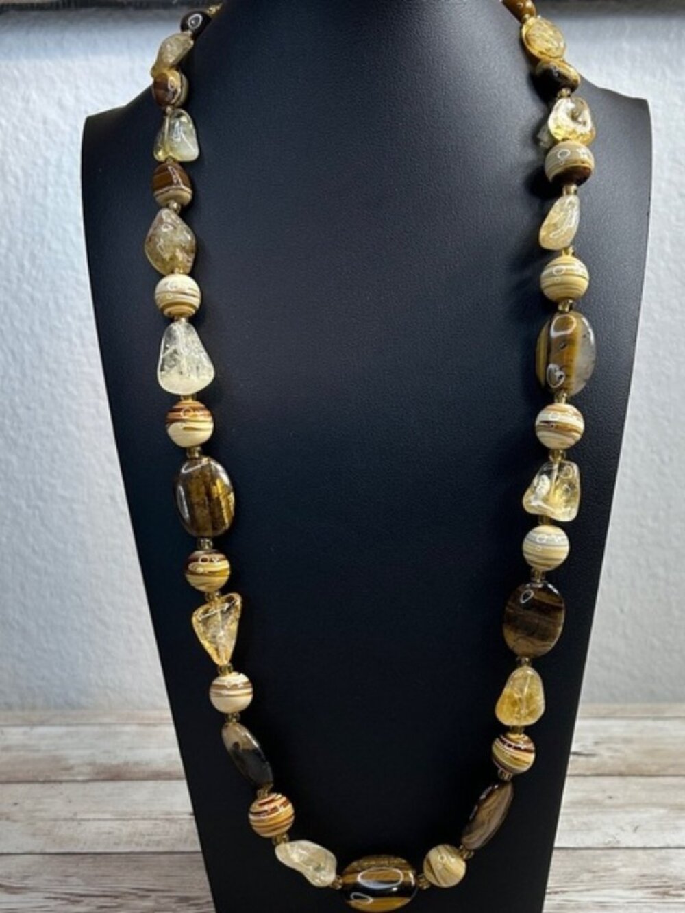Gorgeous Artisan necklace featuring stone and lamp work glass
